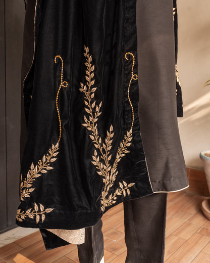 Black Silk Suit - Close Up Front Dupatta 