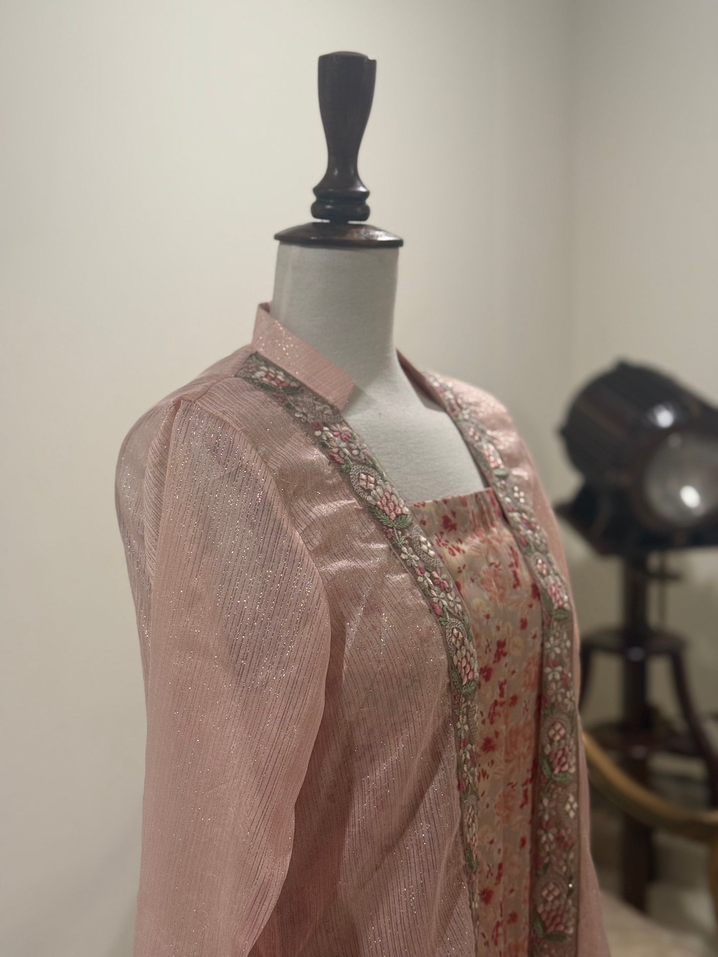 Print chiffon maxi with zari chiffon gown