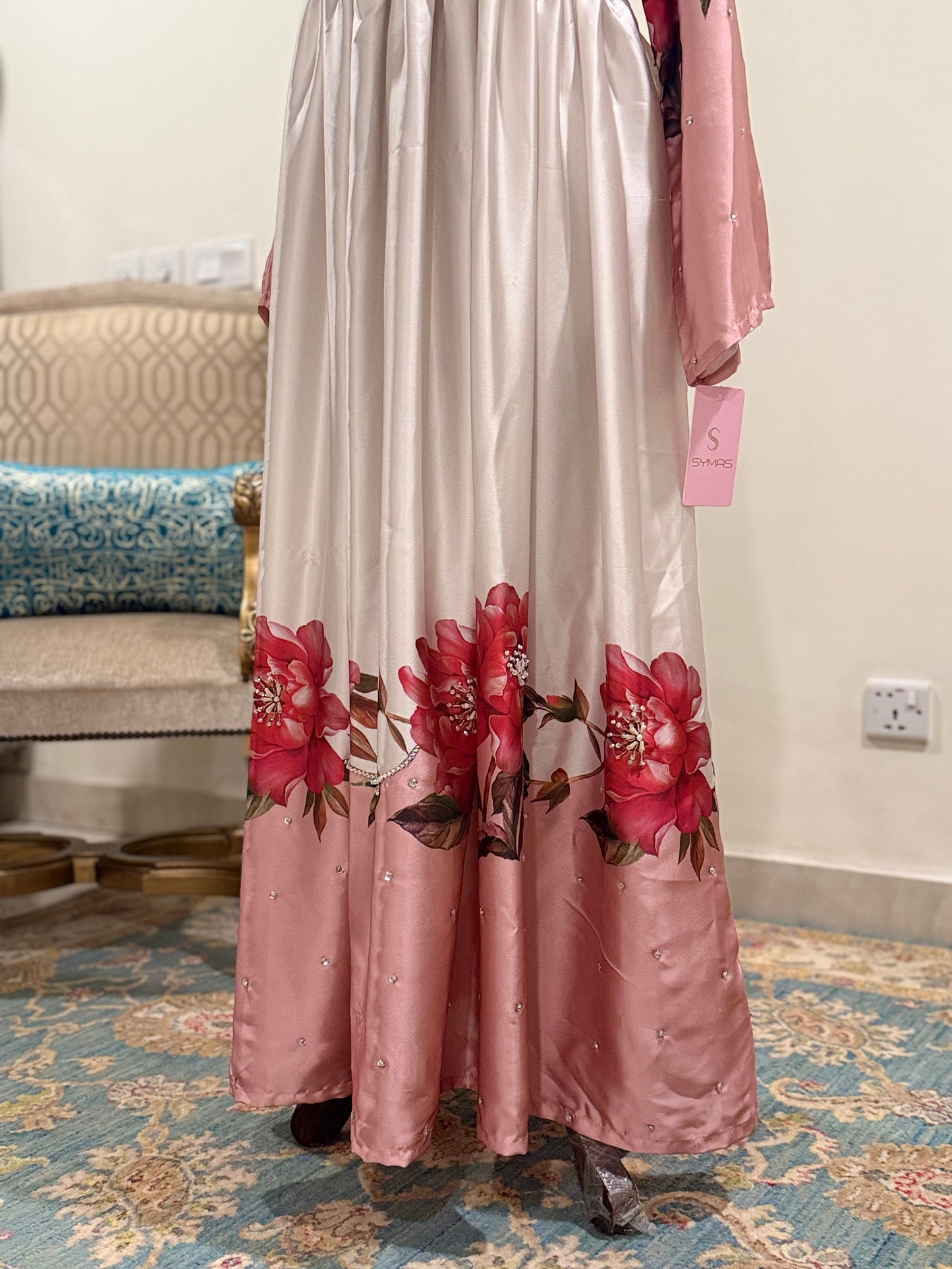 Exclusive pearl white Maxi