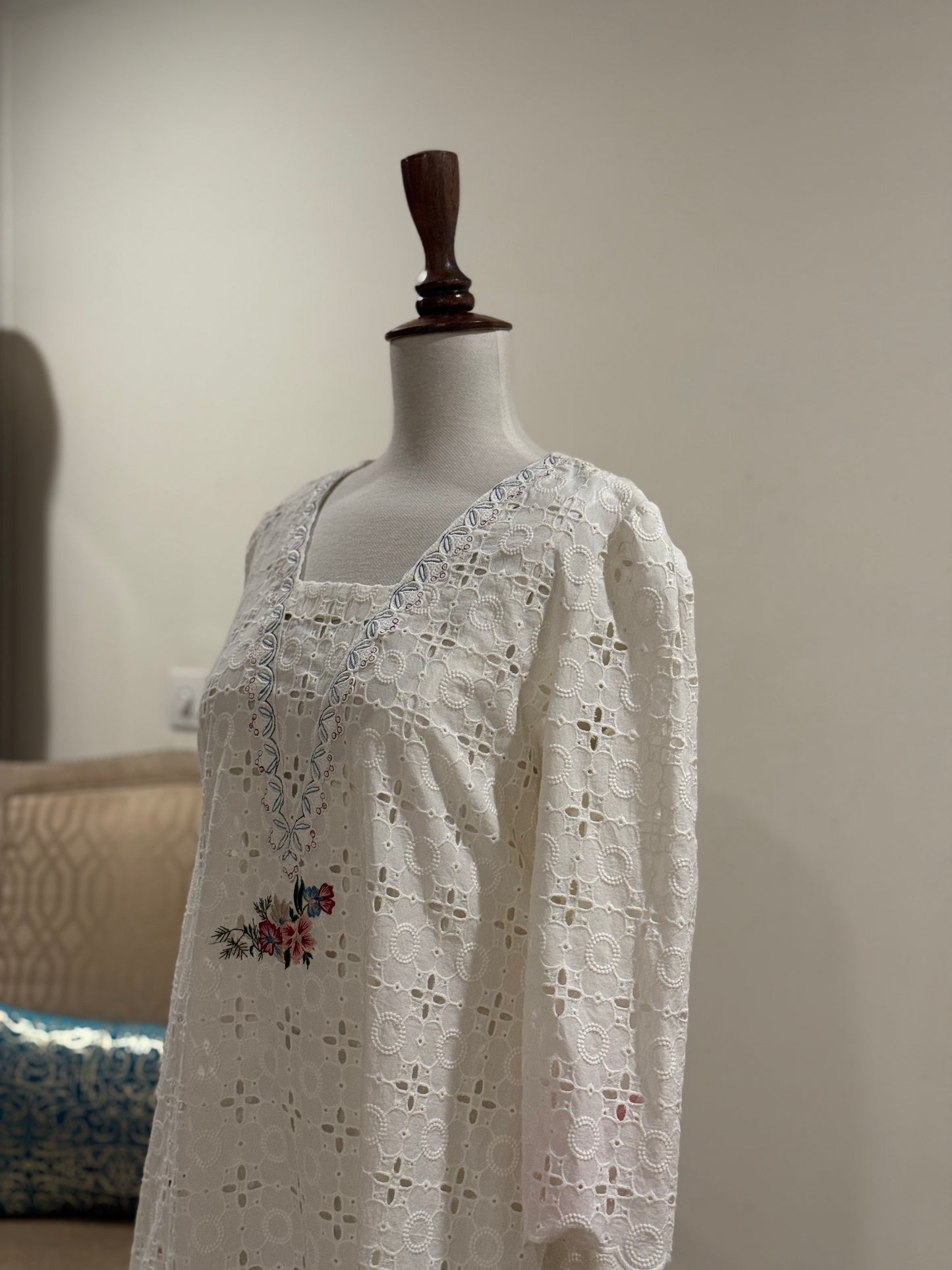 Pearl white chickenkari top