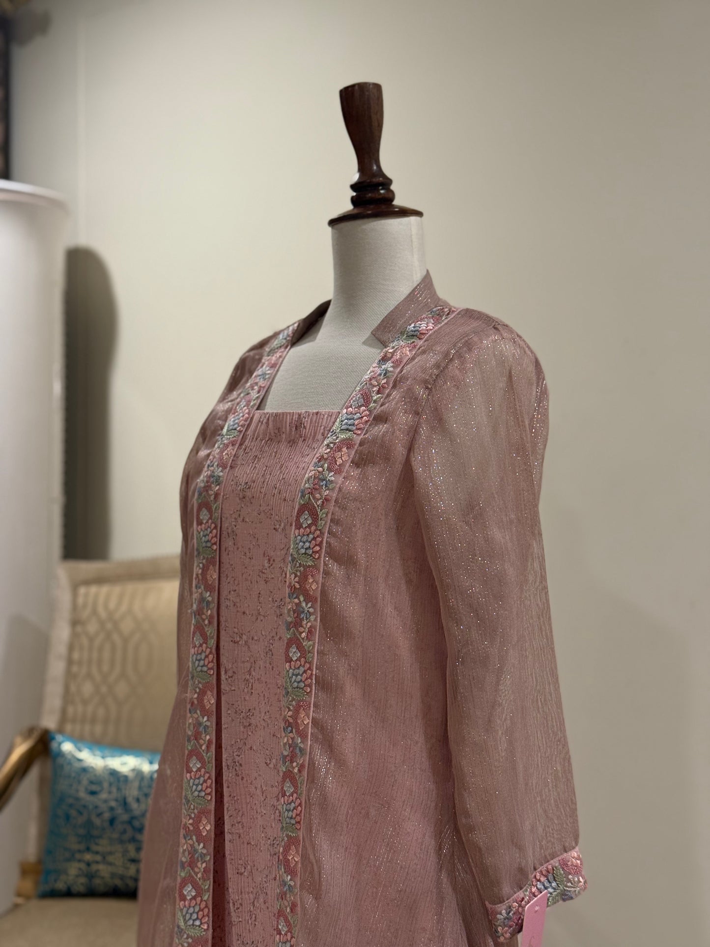 Print chiffon maxi with zari chiffon gown