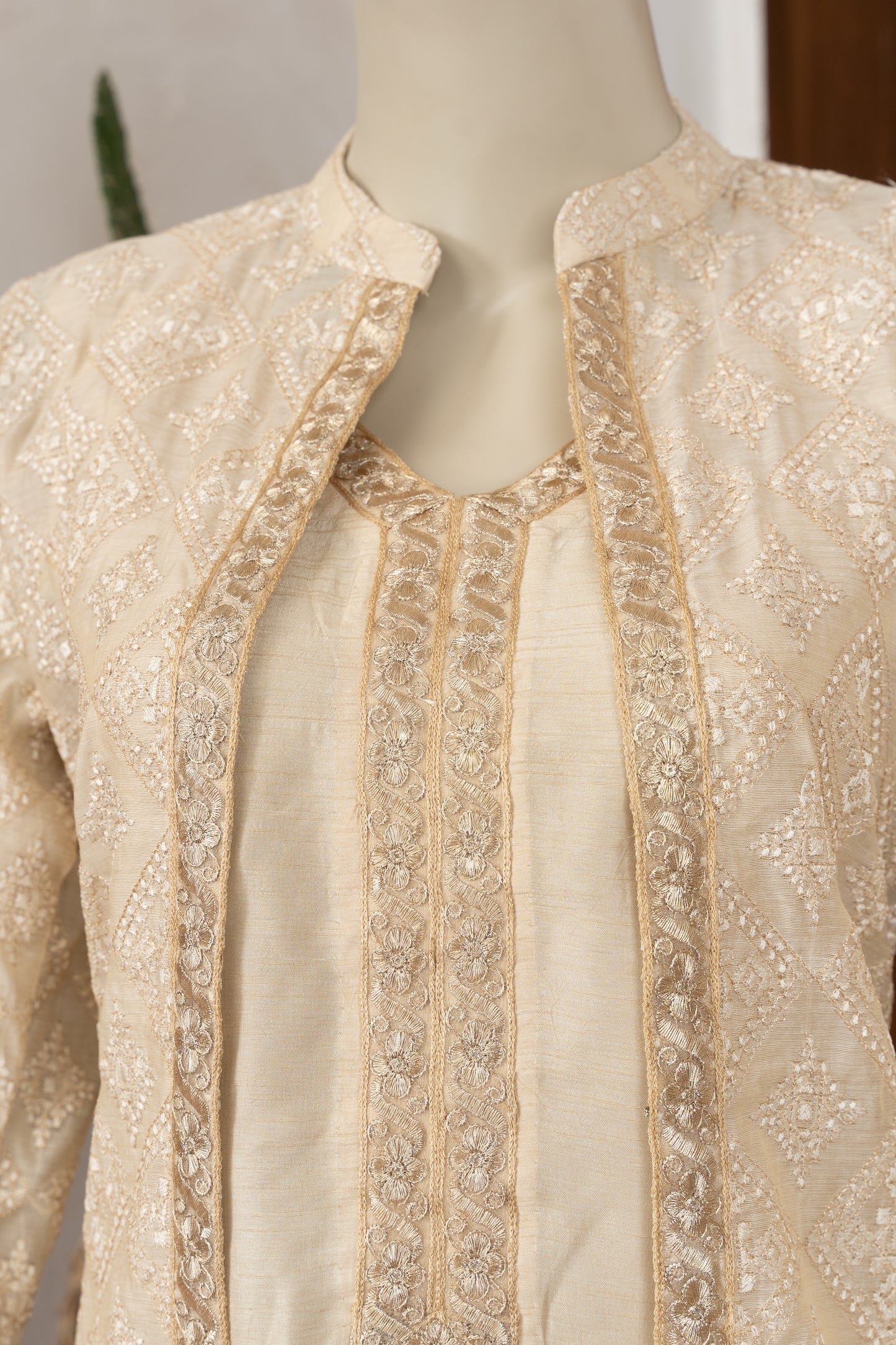 Light Beige Paper Silk Gown - Close Up Neck