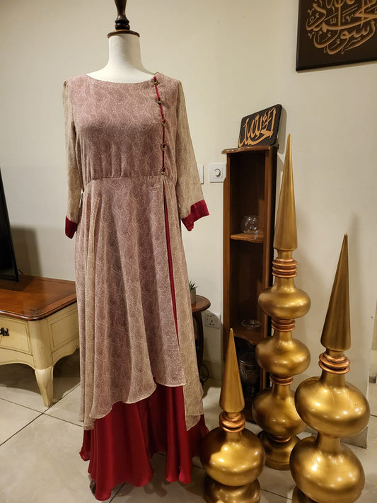 Maroon silk frok